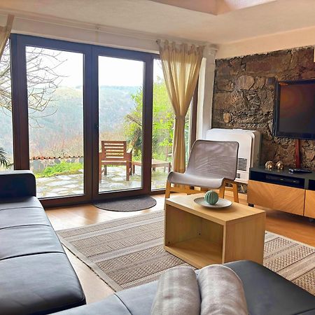 Retiro De Gondramaz - 200 M2 Villa Ngoại thất bức ảnh