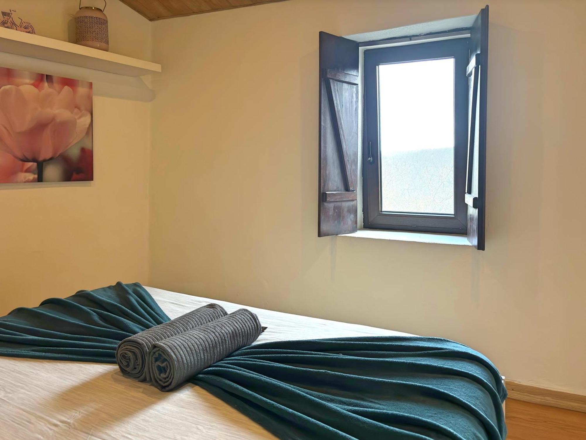 Retiro De Gondramaz - 200 M2 Villa Ngoại thất bức ảnh